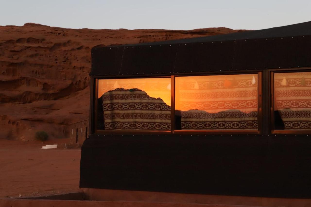 Bedouin Desert Camp 와디럼 외부 사진